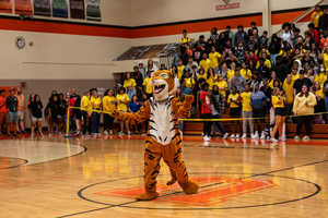 09-22 UHS Pep Rally